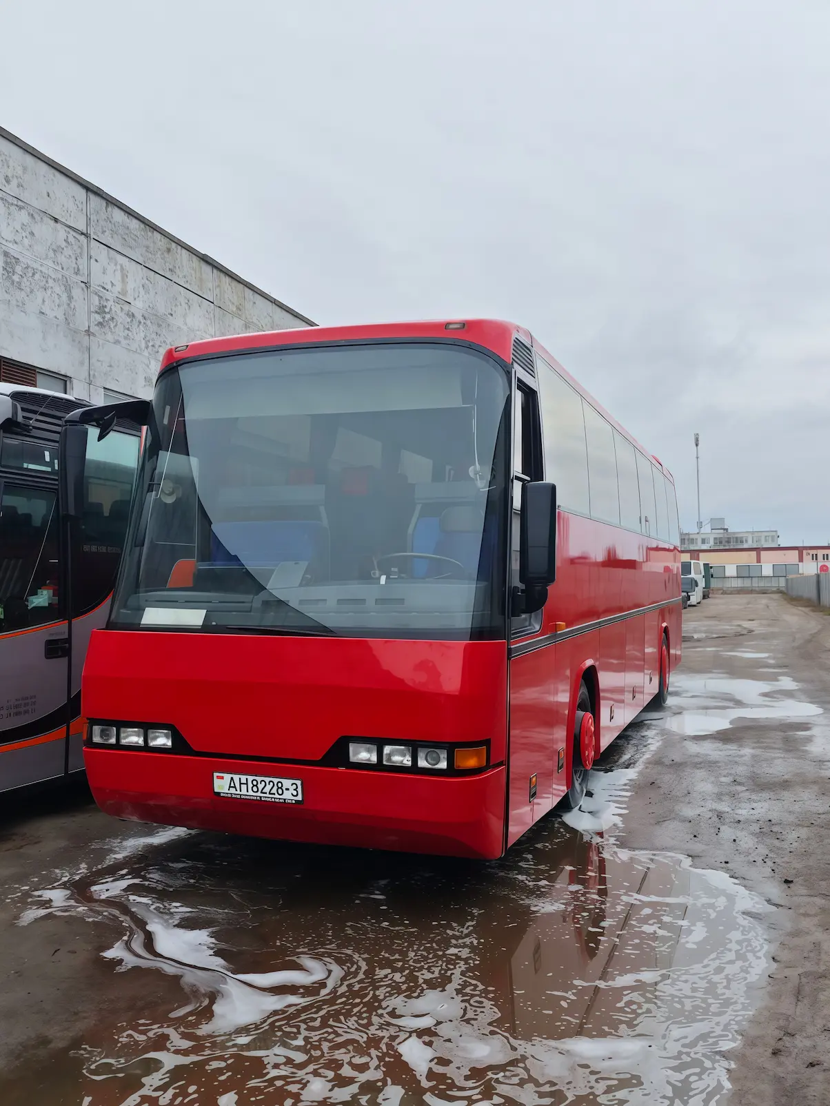 Автобус Neoplan на 55 мест